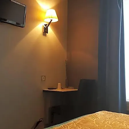 Cafe De L'avenir 2* Saint-Ouen (Seine-Saint-Denis)