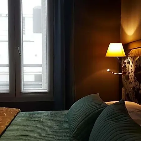 Hotel Cafe De L'avenir Saint-Ouen (Seine-Saint-Denis)